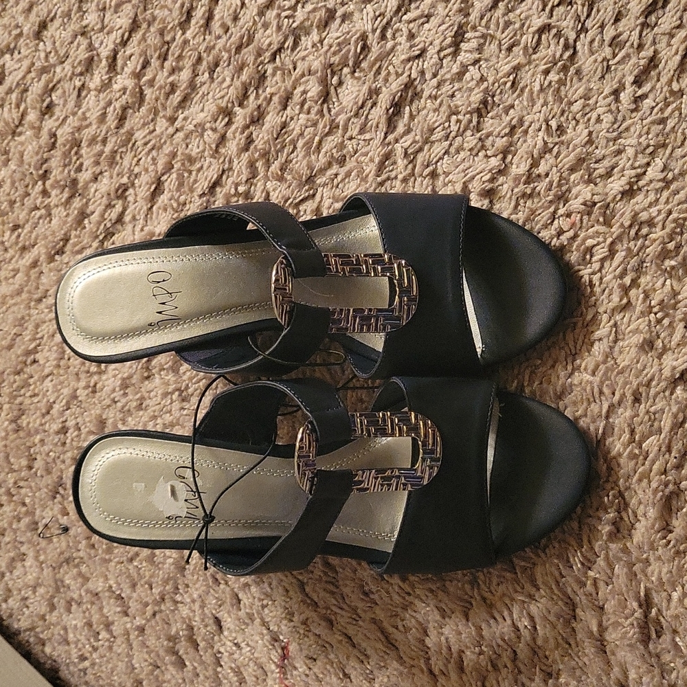 Wedge heel dressy shoes